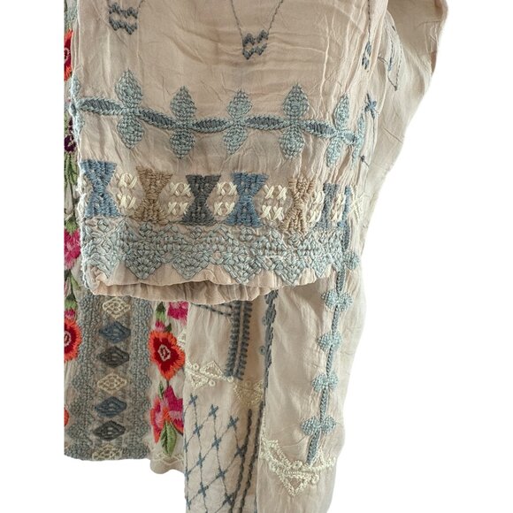 Johnny Was Carnation Boho Floral Embroidered Blouse XS Beige V-Neck 3/4 Sleeve - Picture 4 of 9